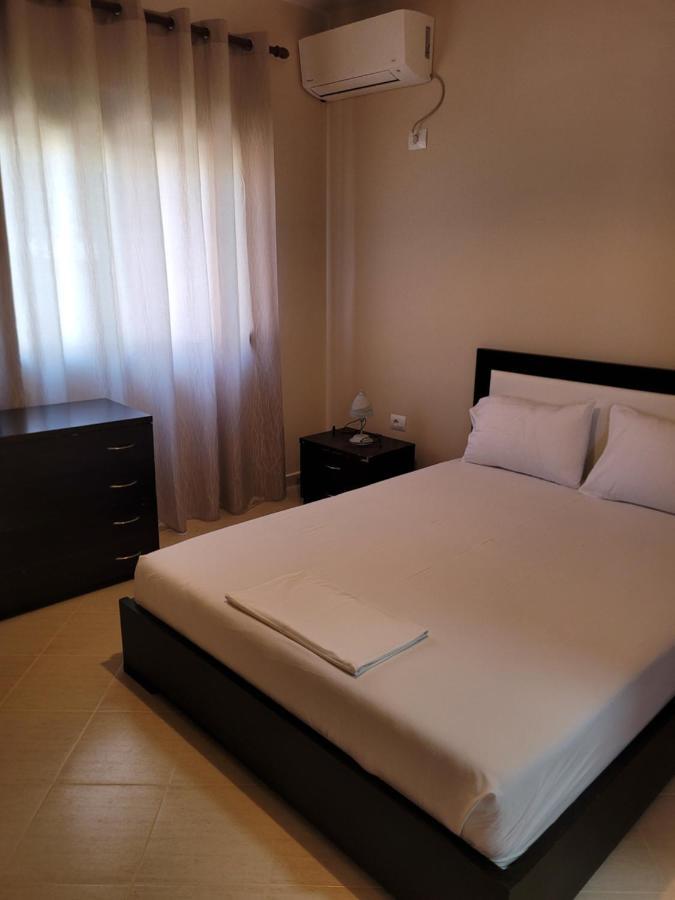 Marina Apartment Sarande Luaran gambar