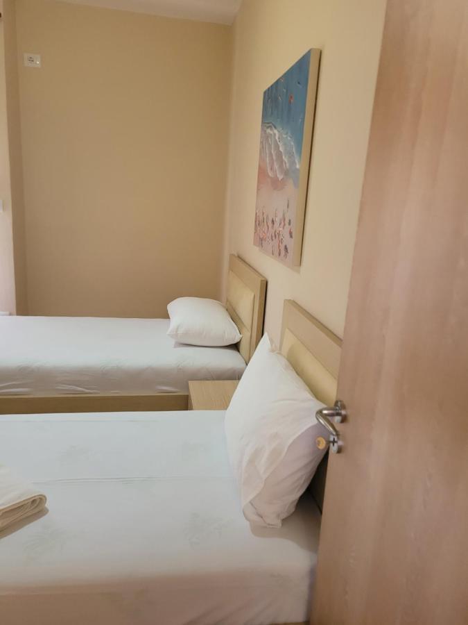 Marina Apartment Sarande Luaran gambar